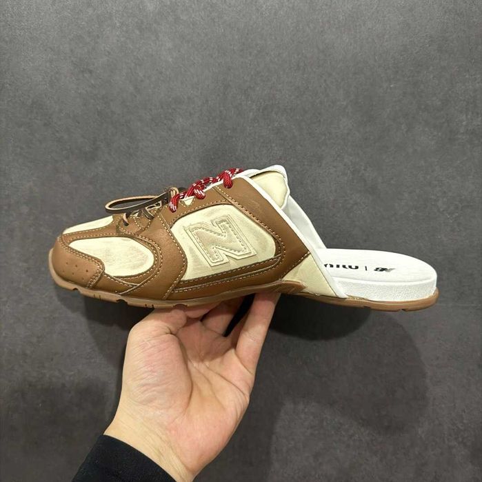 NewBalance_x_MiuMiu_530 SL Mule Brązowy 40