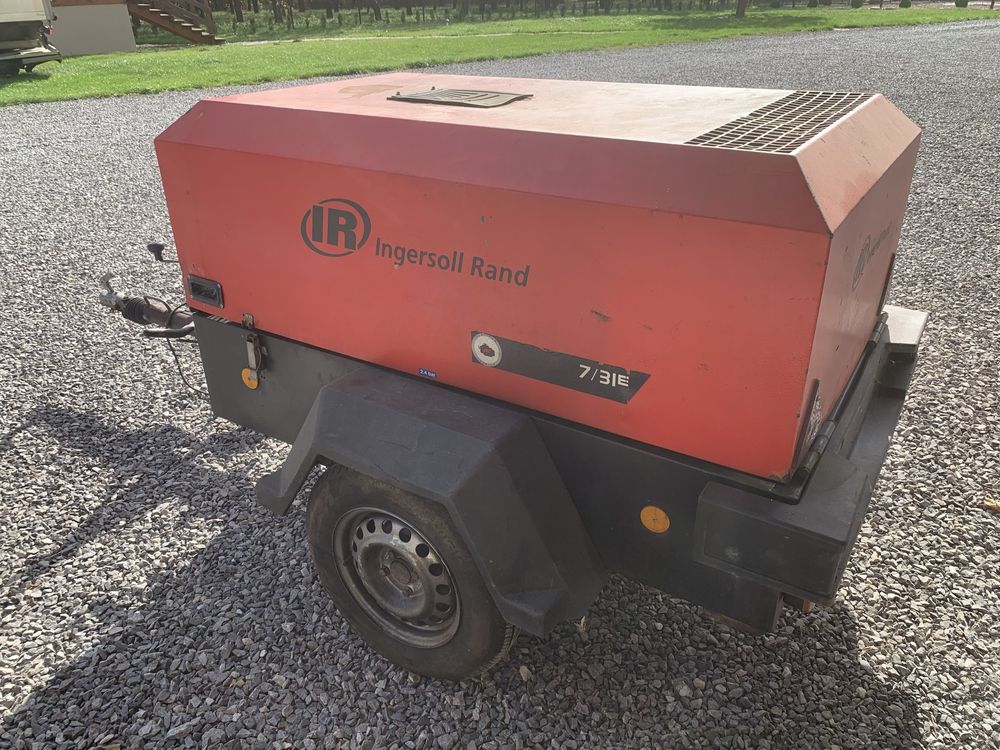 Piaskarka 100L + kompresor 3.1 m3