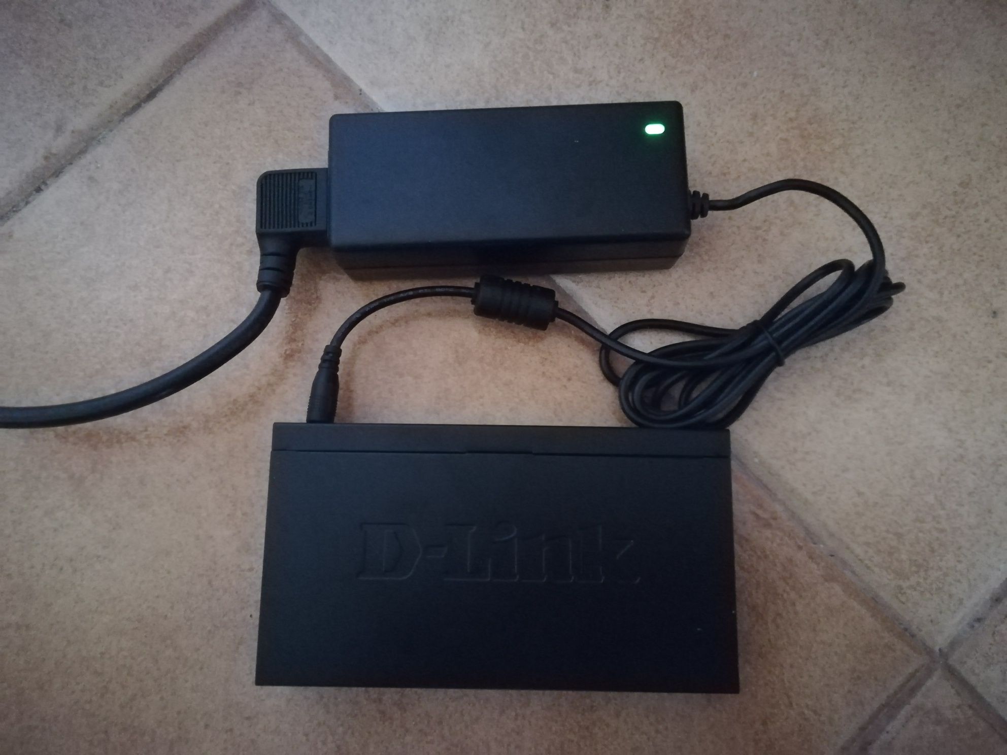 Switch D-Link DES-1008PA