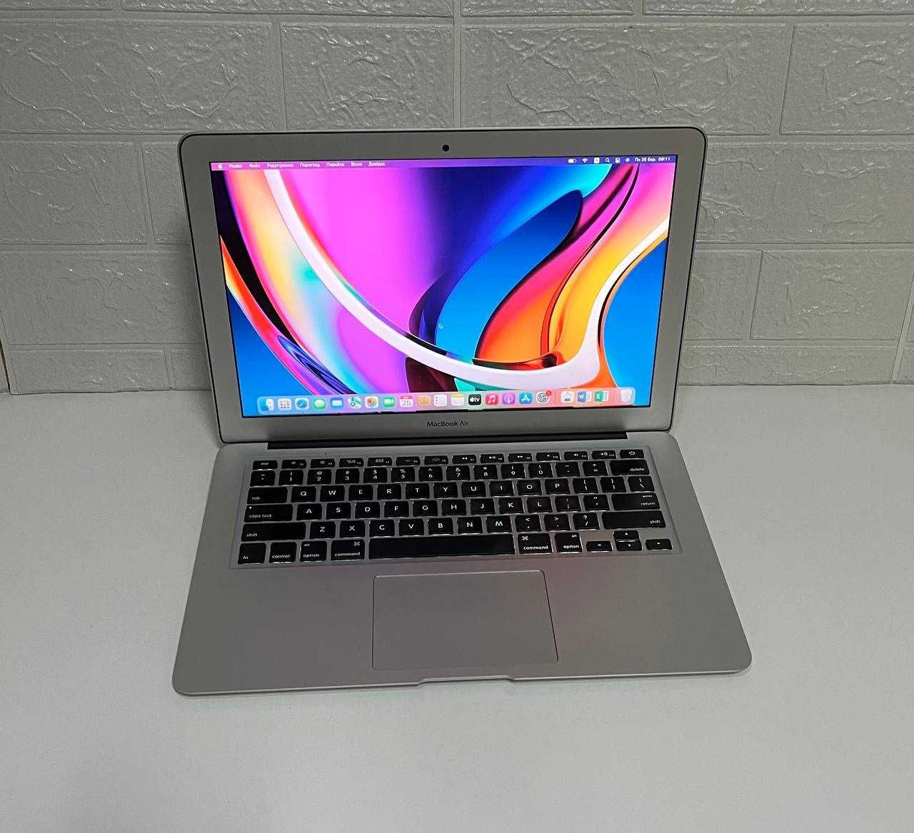 Ноутбук Apple MacBook Air A1466 2015/Intel Core i5/4 GB/256 GB