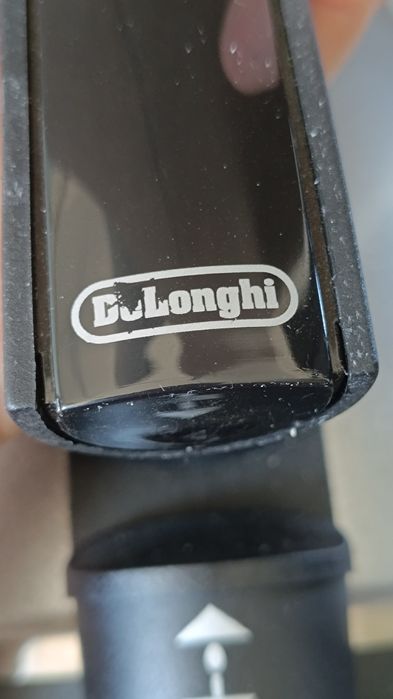 NOWY Czajnik elektryczny DeLonghi