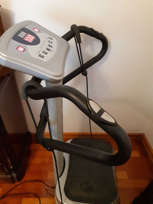 Maquina vibratória FAT DRAINER para bem estar físico