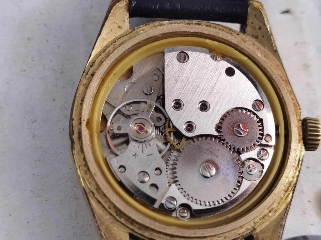 Stary zegarek EDOX