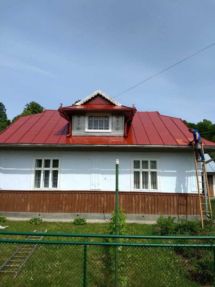 Фарбування дахів. Даху в Яворівському районі