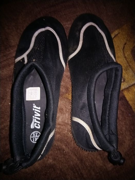 Продам аквашузы, коралки