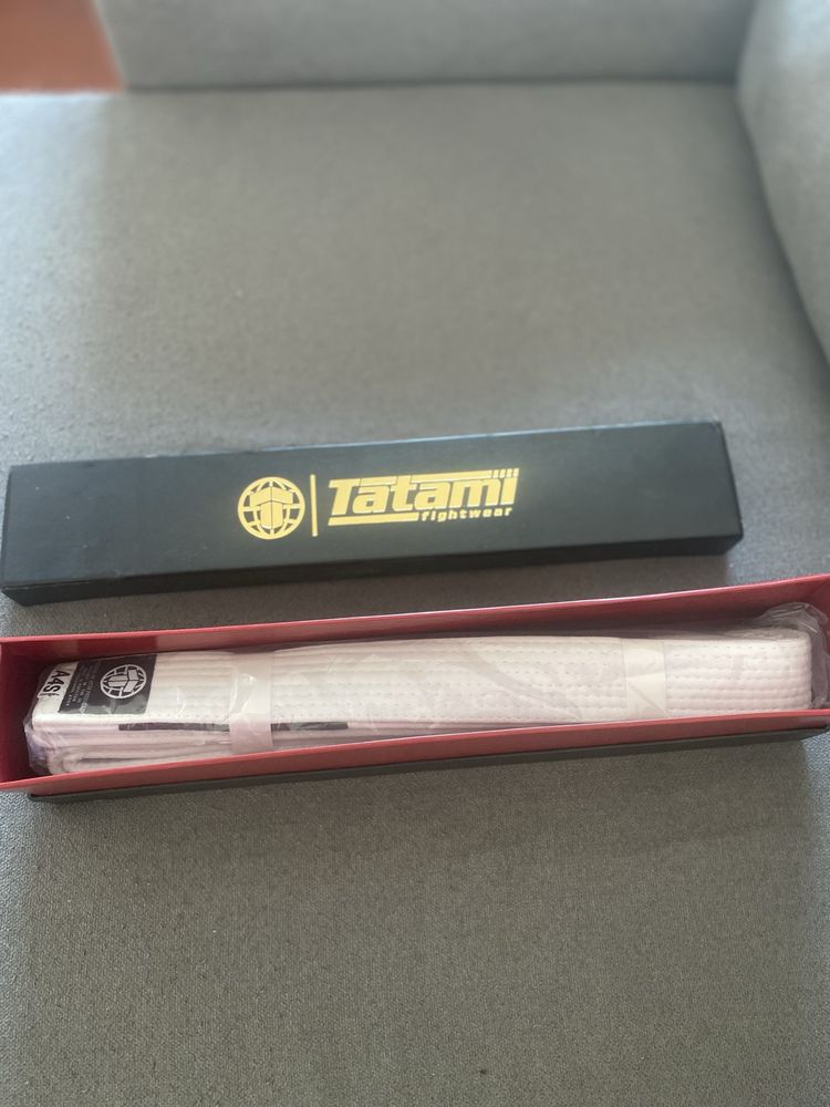 Faixa jiu-jitsu A4 tatami