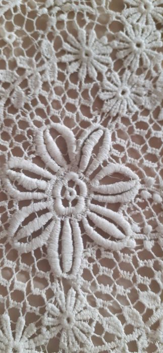 Gola de Renda de Bilrros