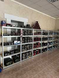 Akumulatory dla wszystkich samochodów osobowych i ciężarowych i innego