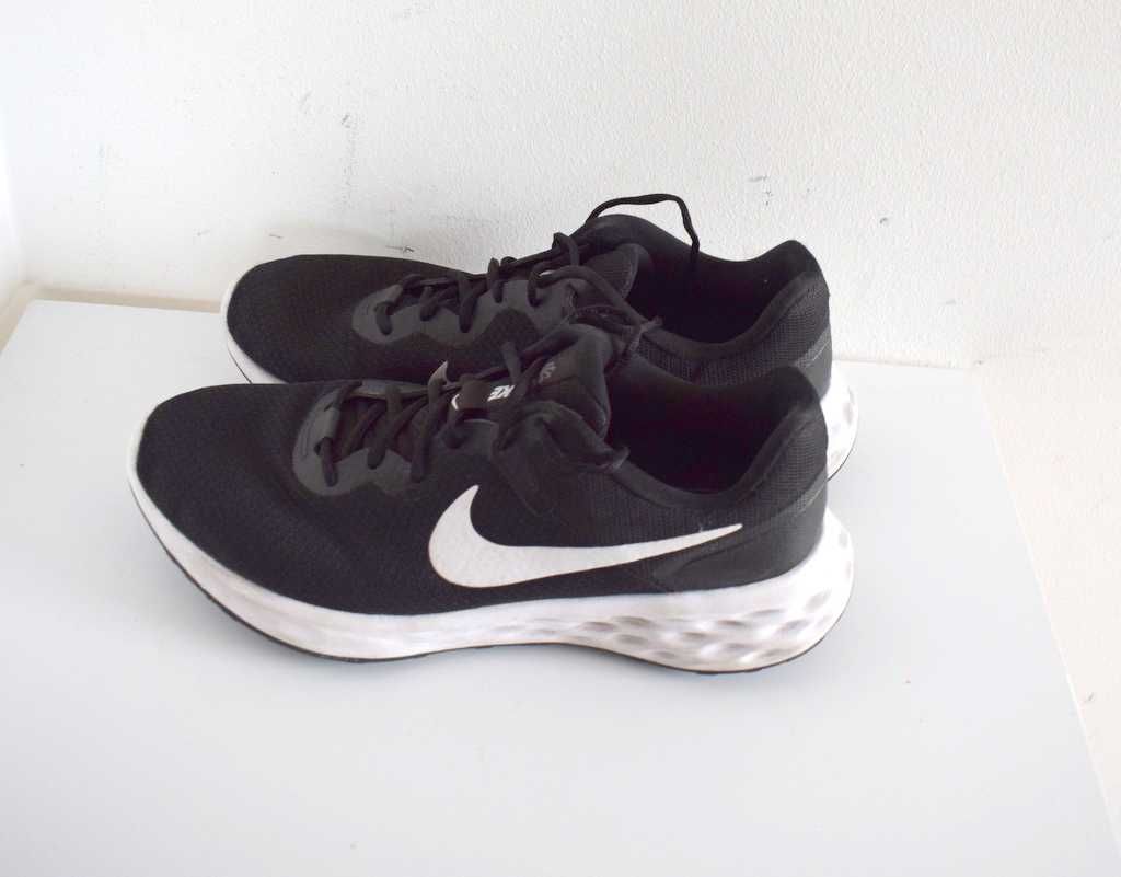 Nike Performance Revolution 6 buty sneakersy czarne 44