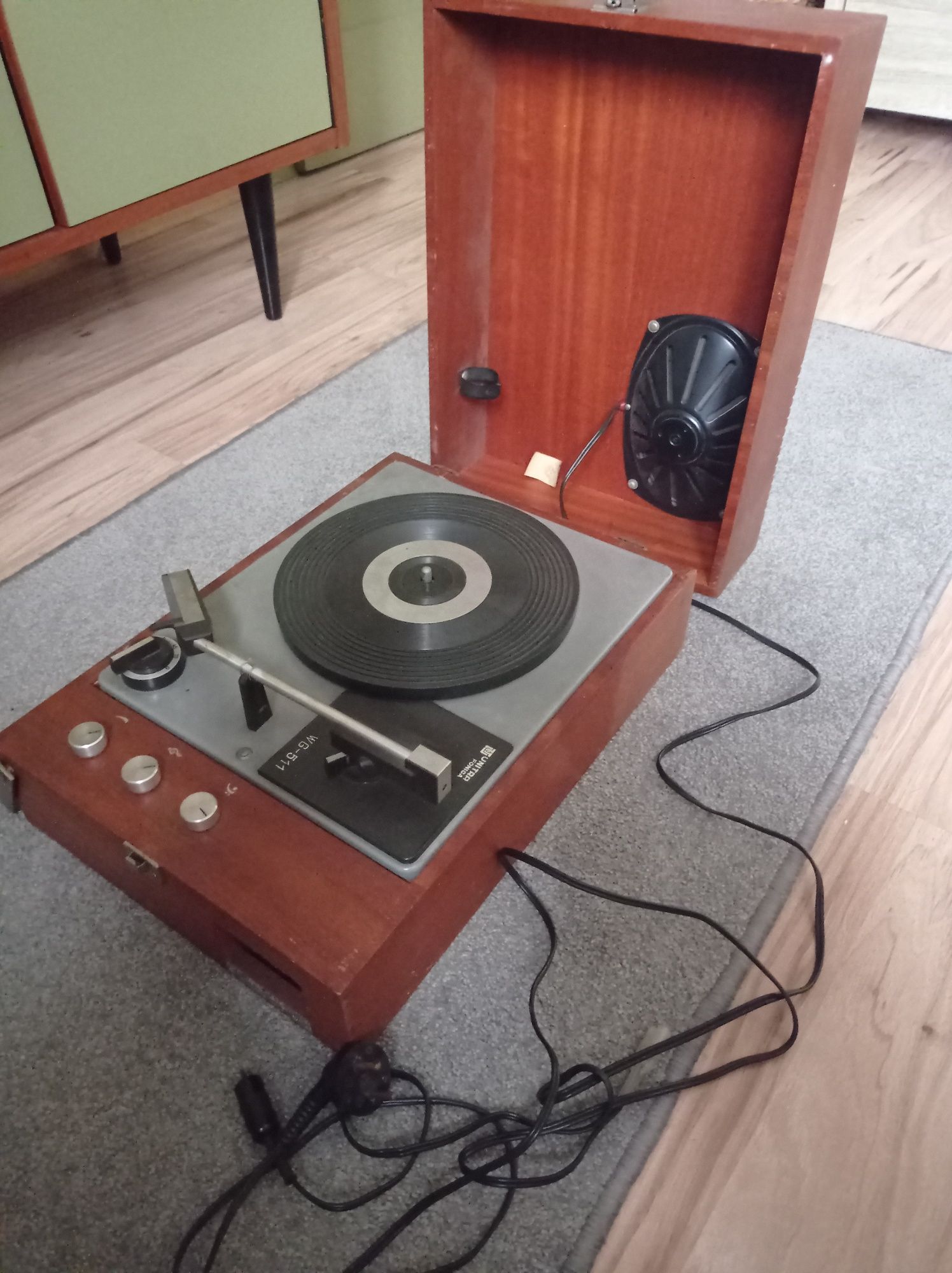 Gramofon Unitra WG 511