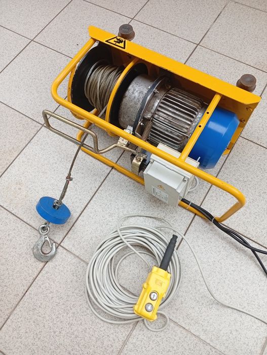 Guincho pórtico  300kg restaurado monofásico