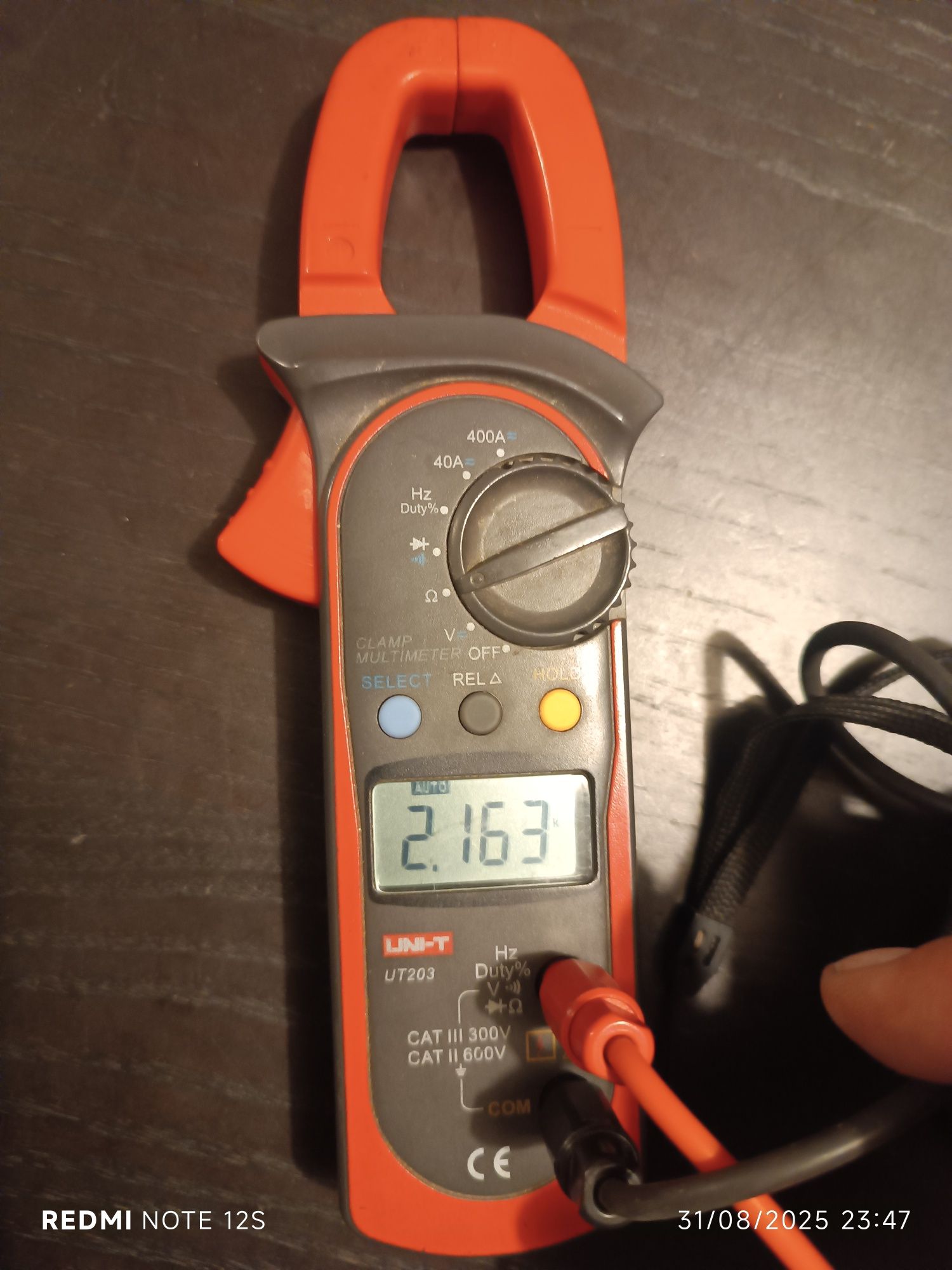 Vendo Alicate Amperímetro Digital UNI-T UT203