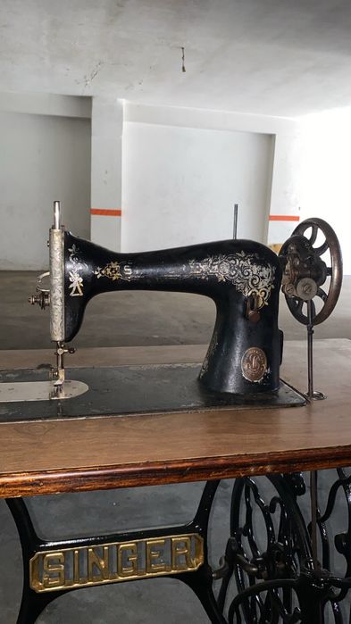 Maquina de costura SINGER