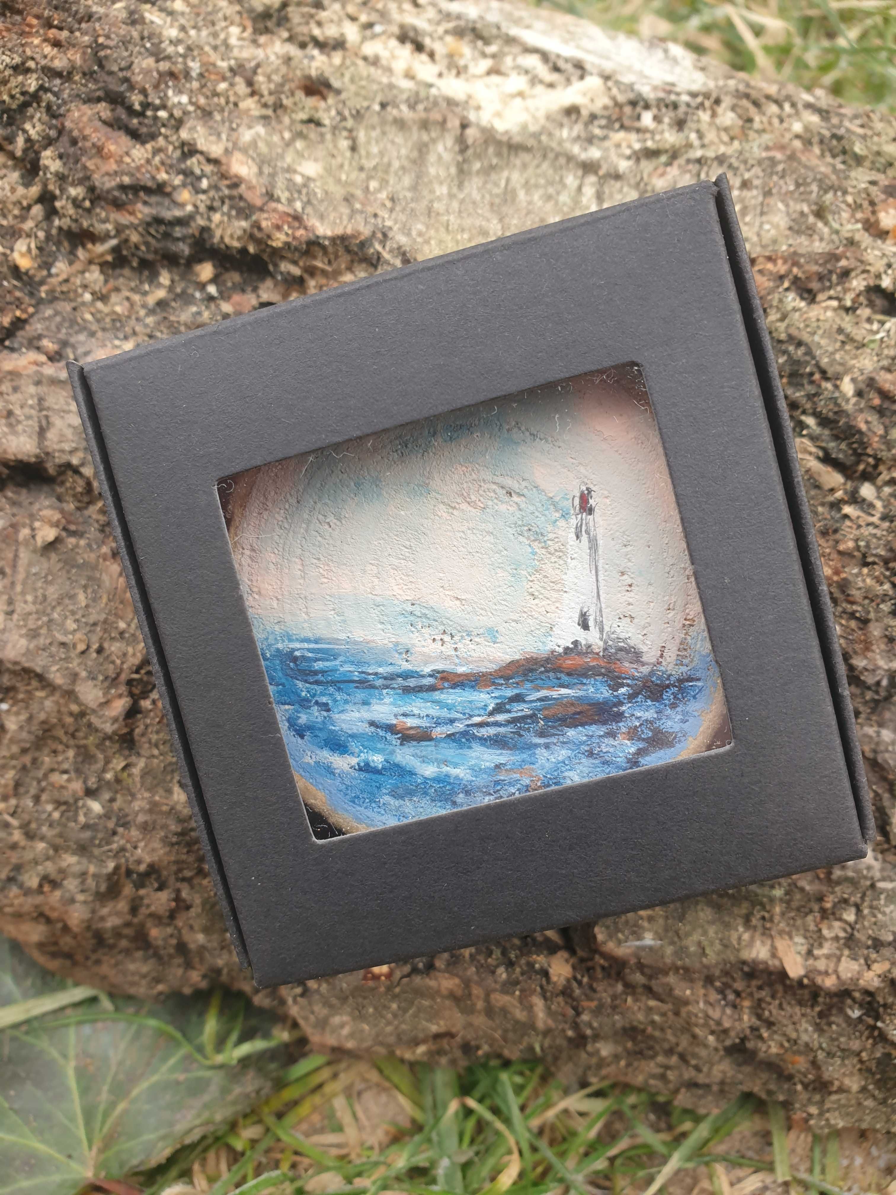 Magnes na lodówkę ręcznie malowany latarnia prezent morze+ pudełko