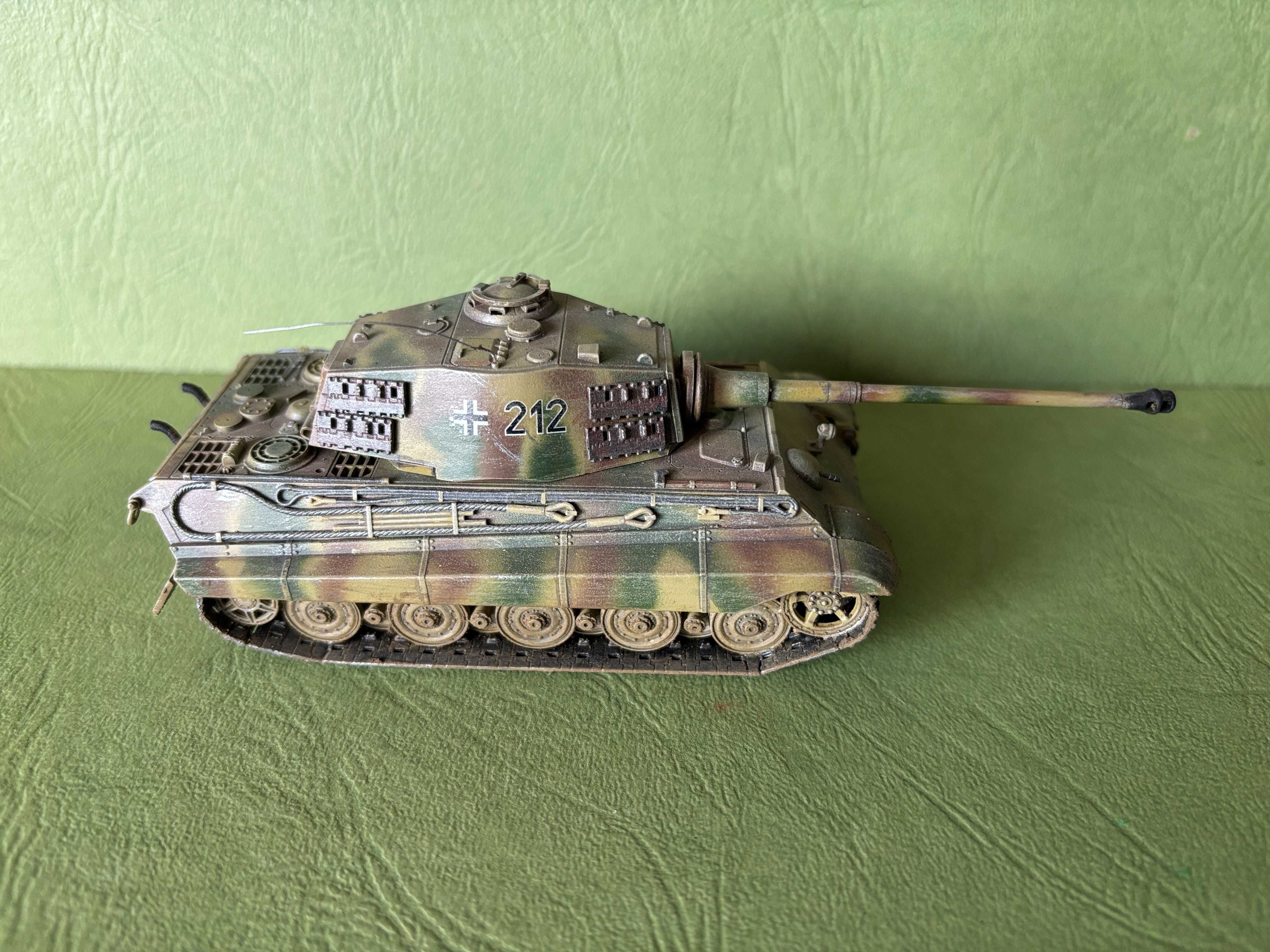 Tygrys II Królewski - model w skali 1/72