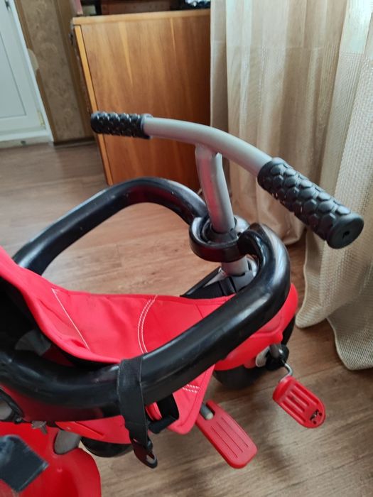 Дитячий трьох колісний велосипед