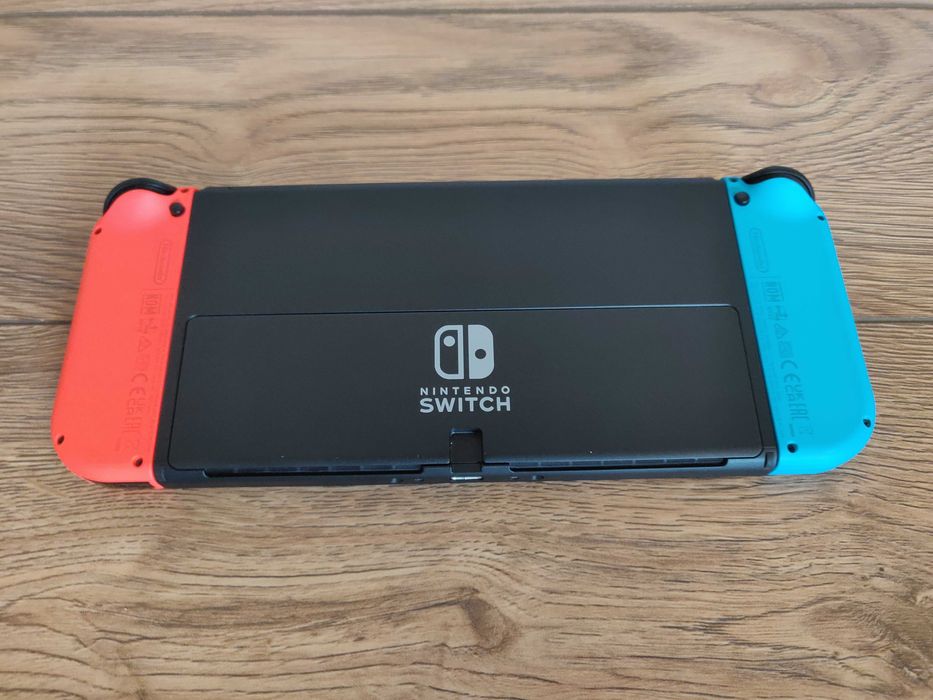 Nintendo Switch OLED karta 512GB zestaw z dodatkami