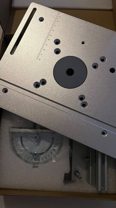 Conjunto de placa de inserção para mesa