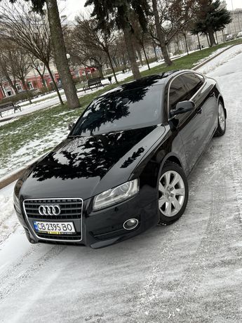 Автомобиль Audi A5