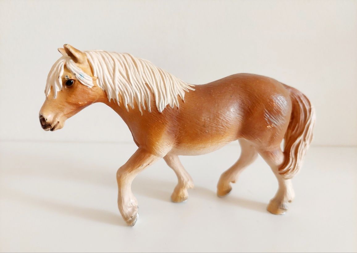 Figurka konia konik Schleich koń