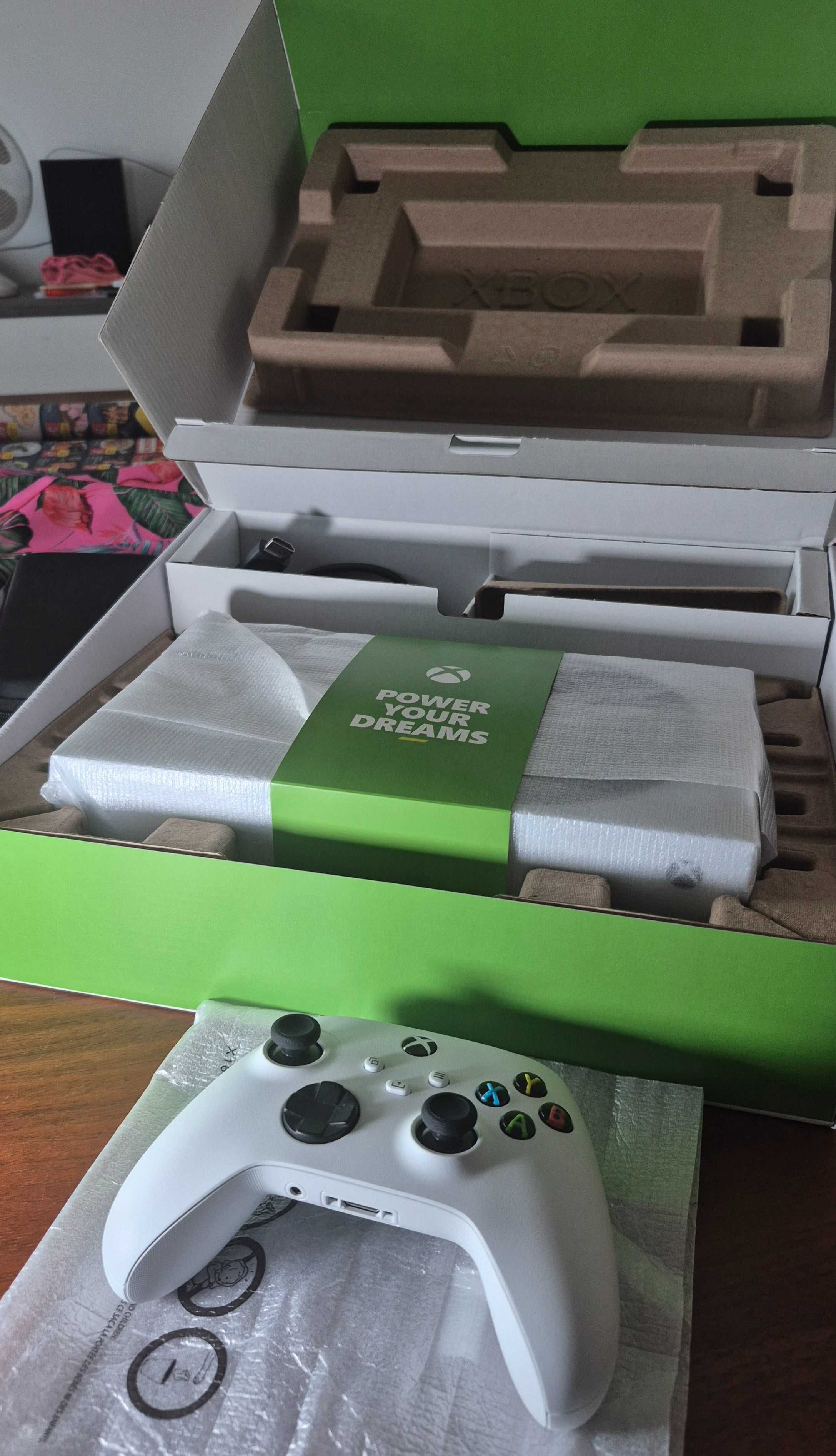 Xbox Series S Usada C/Nova Excelente Estado