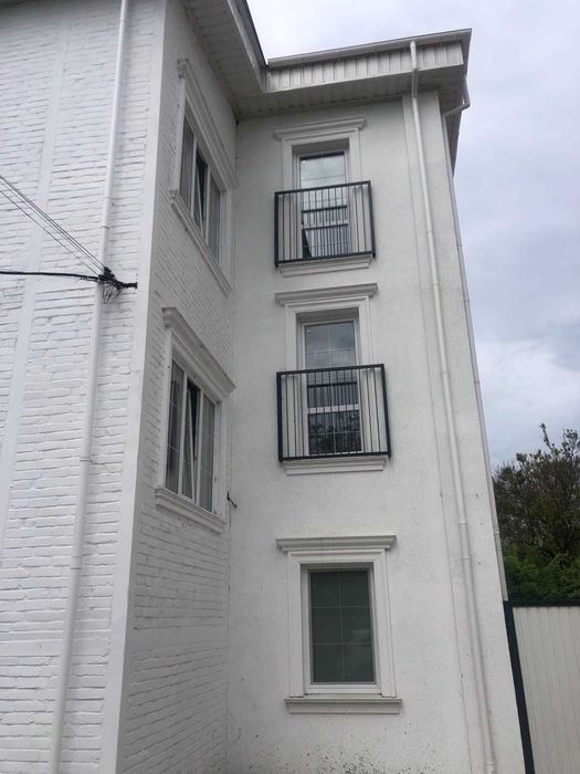 Продаж квартир у центрі міста Миронівка.