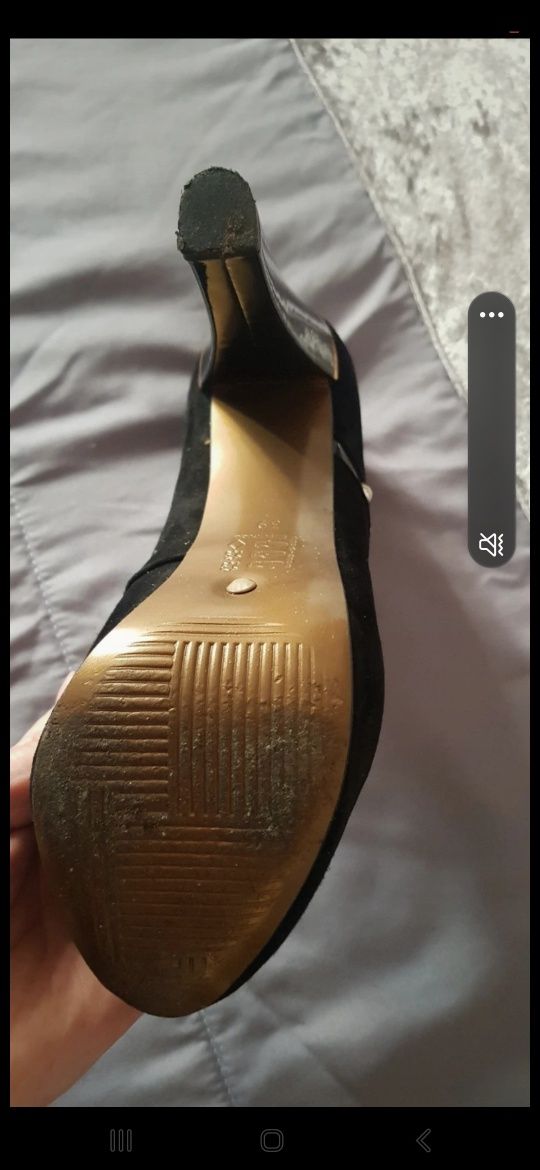 Sapatos salto alto