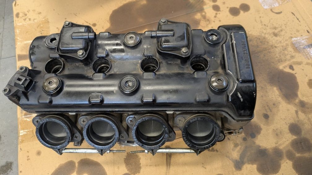 Suzuki GSX-R 750 K2 Silnik na części GSXR głowica skrzynia alternator