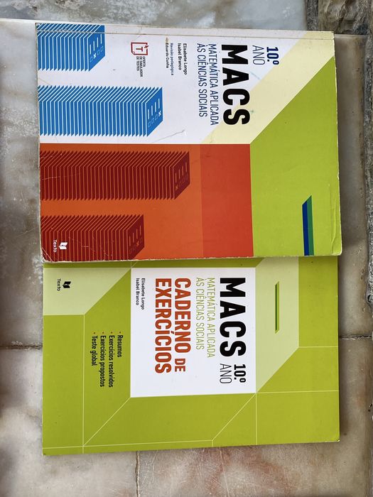 Vendo manuais e cadernos de atividades do 10 ano