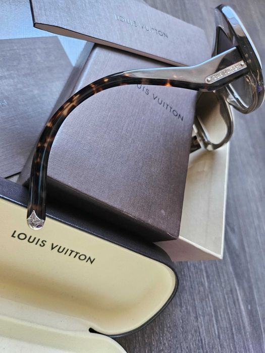 Óculos de sol da marca Louis Vuitton originais.