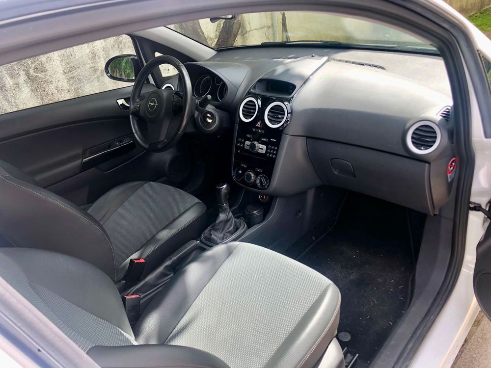 Opel Corsa 1.4 desportivo (de fabrica)