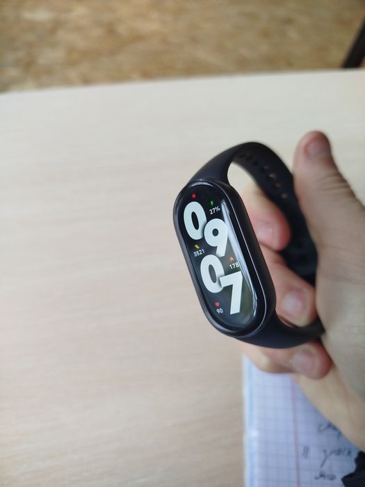 Продам Mi bend 10