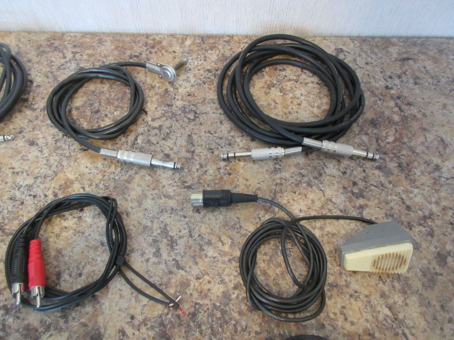 Микрофон,провода,кабели.