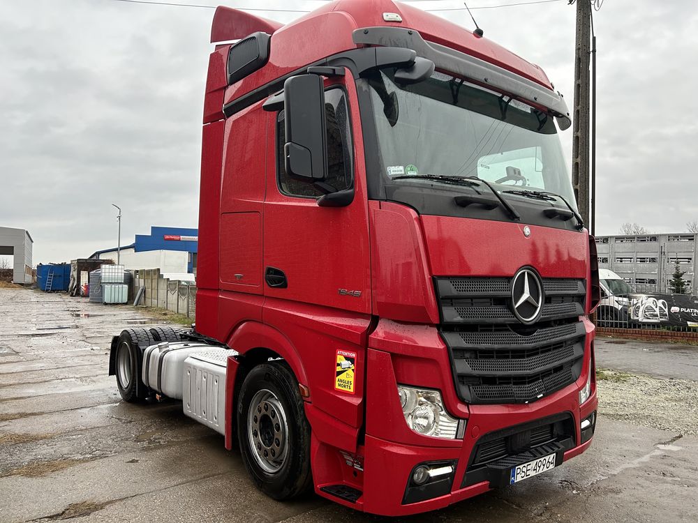 Wynajem ciągnika siodłowego mercedes actros Lowdeck eu6