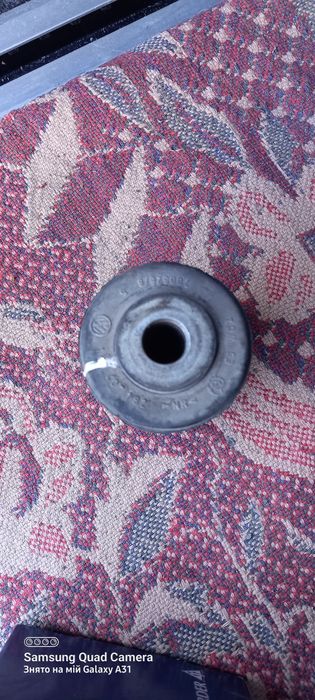 1K0407182 VAG Сайлентблок рычага