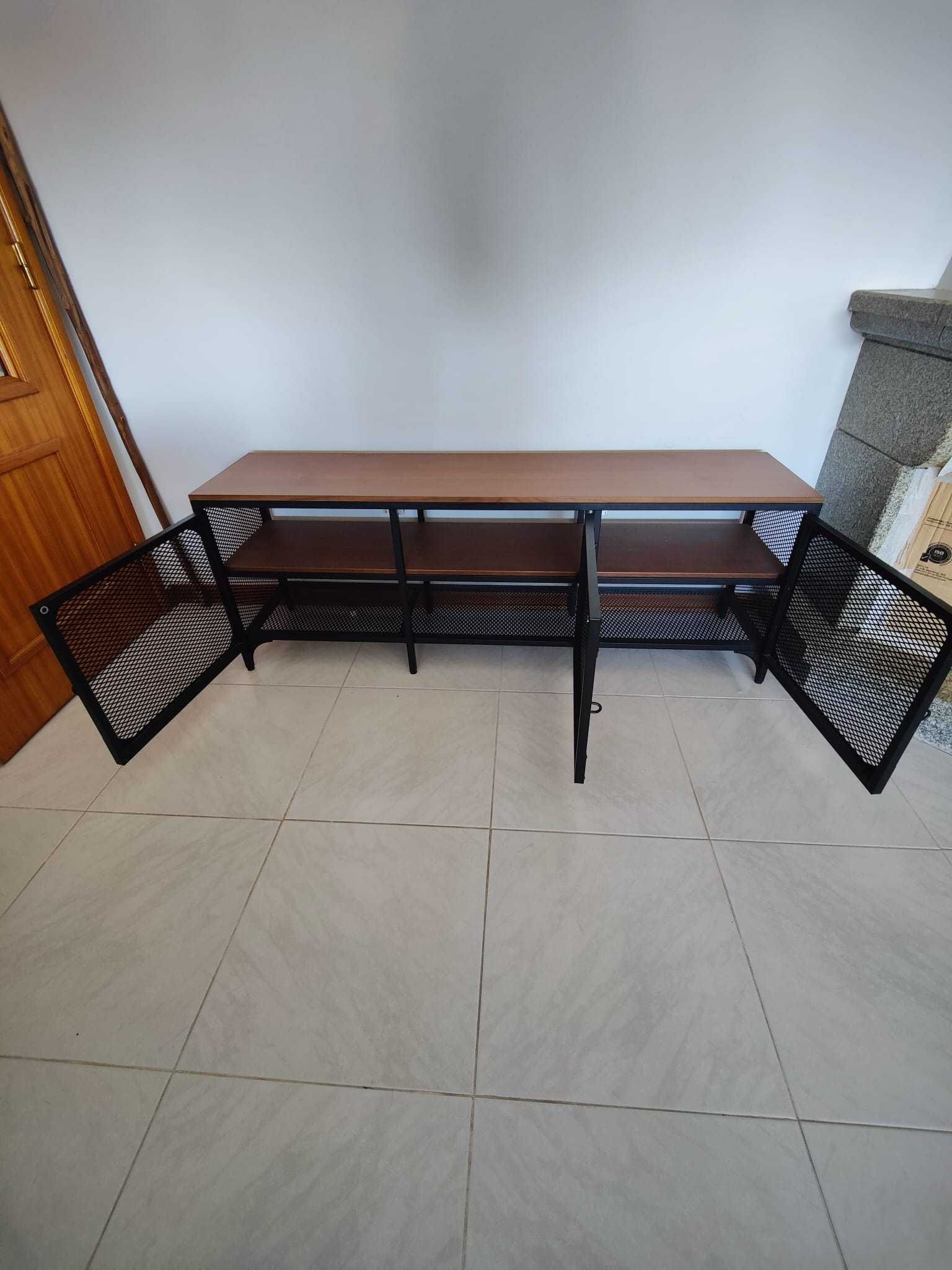 Móvel IKEA Fjalbo Móvel de TV