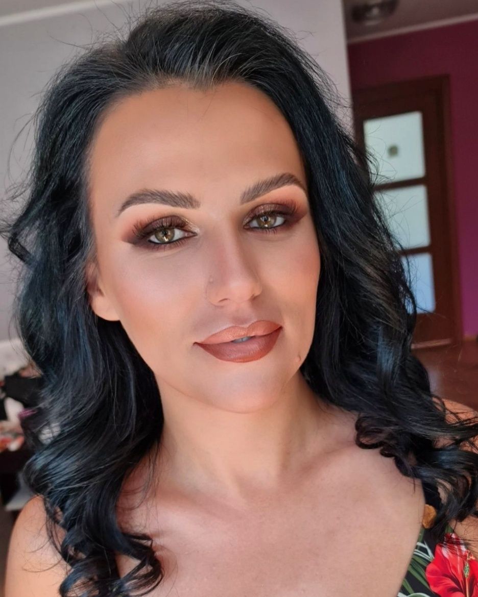 Makijaż wieczorowy makeup Gdynia okolicznościowy Kim slubny foxy eyes