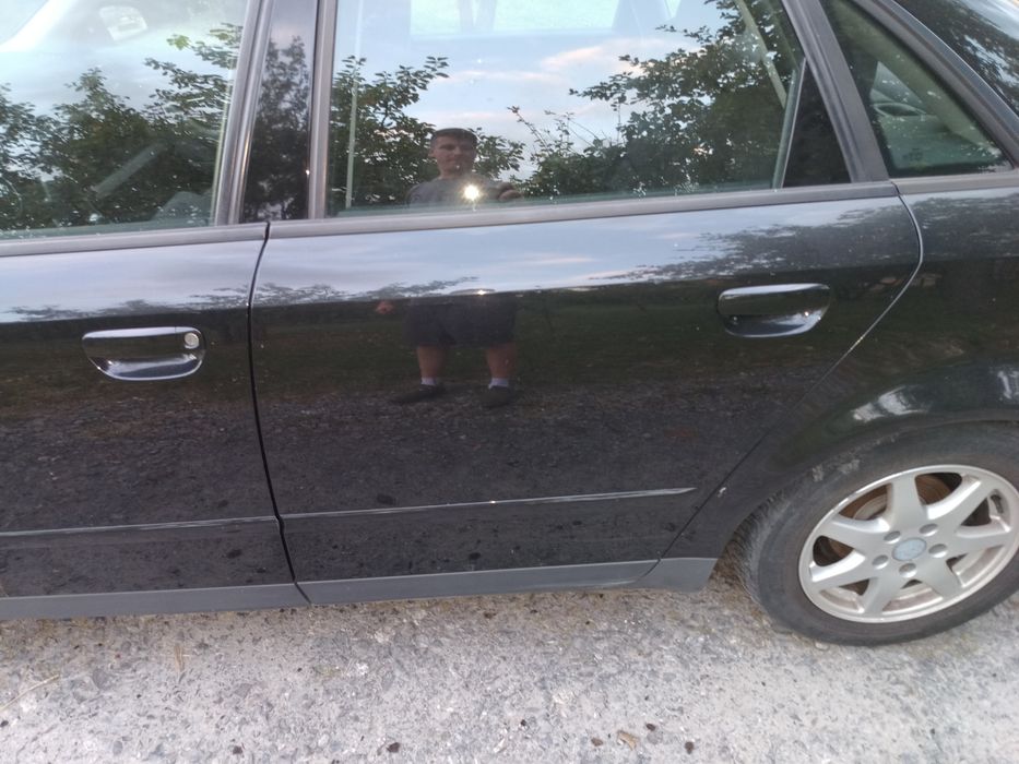 Drzwi prawy lewy przód tył LZ9W Audi A4 B6 ładne do założenia