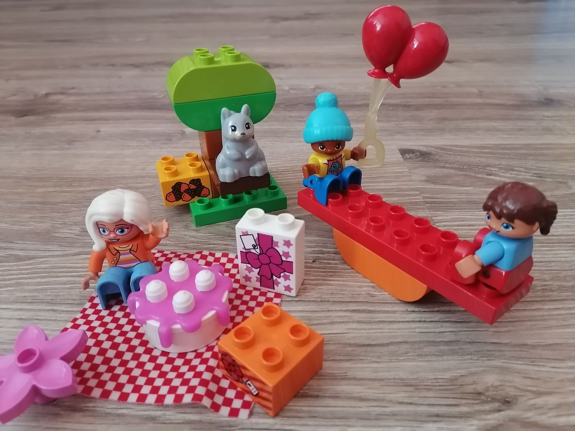 LEGO DUPLO przyjęcie urodzinowe 2-5 lat