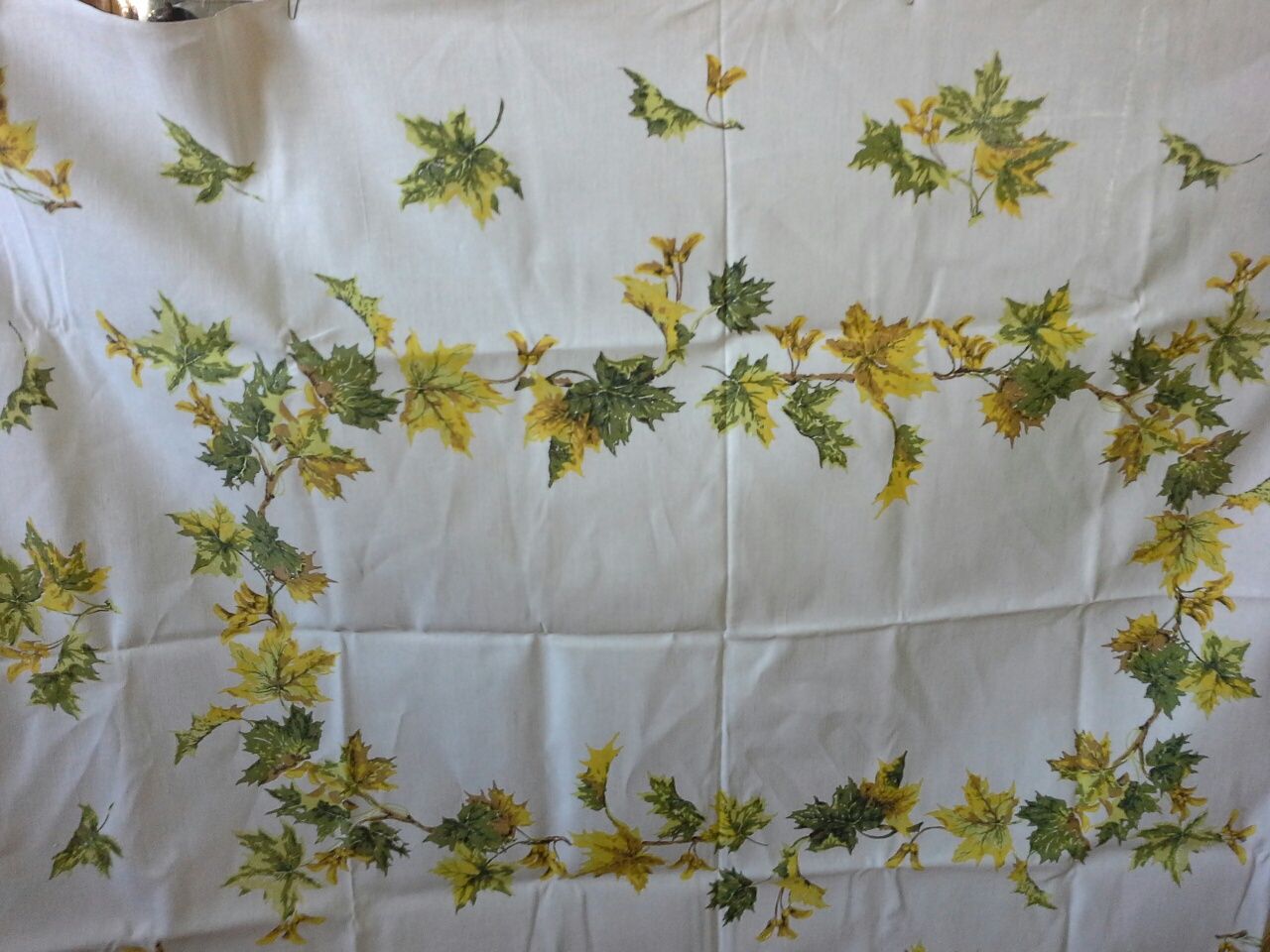 Новая льняная 1,46×1,62м скатерть