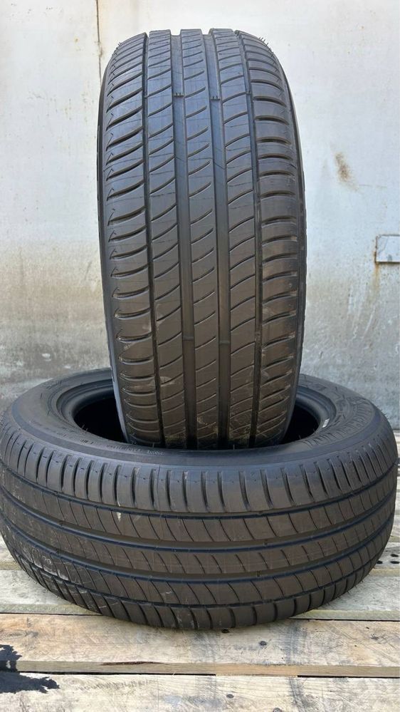 Пара літніх шин Michelin R17 225/55