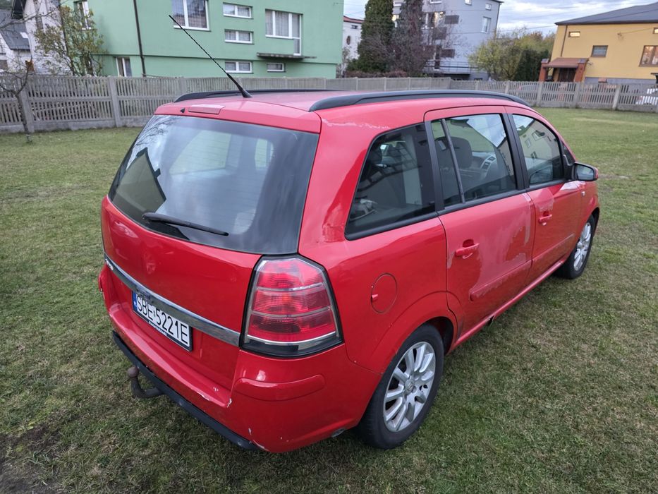 Opel Zafira B 1.6 LPG Hak 7 osobowa