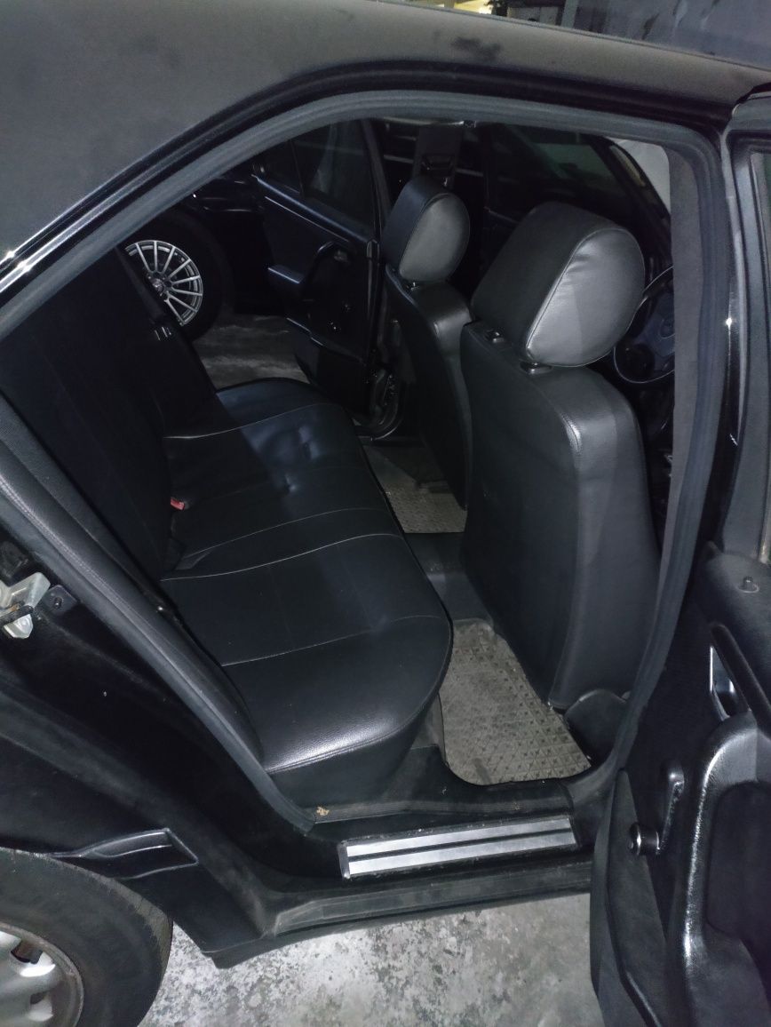 Mercedes Benz 1996 C220 Diesel