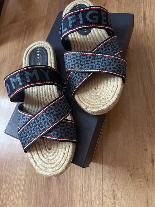 Granatowe klapki letnie tommy hilfiger damskie