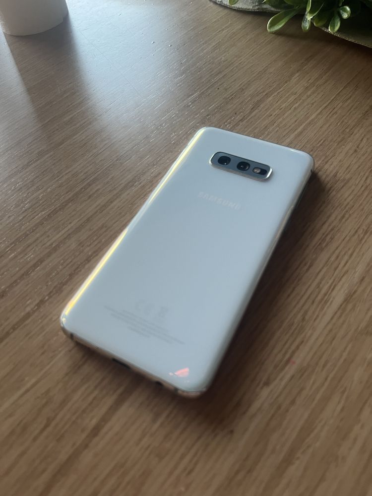 Samsung Galaxy S10e