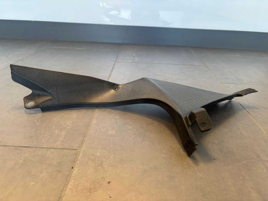 Prawe wypełnienie czaszy Osłona Owiewka Yamaha YZF-R125. 08-20 [5]