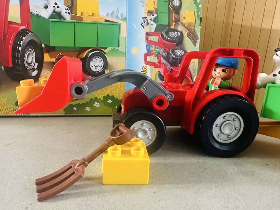 Lego duplo 5647 - duży  traktor z przyczepą + akcesoria