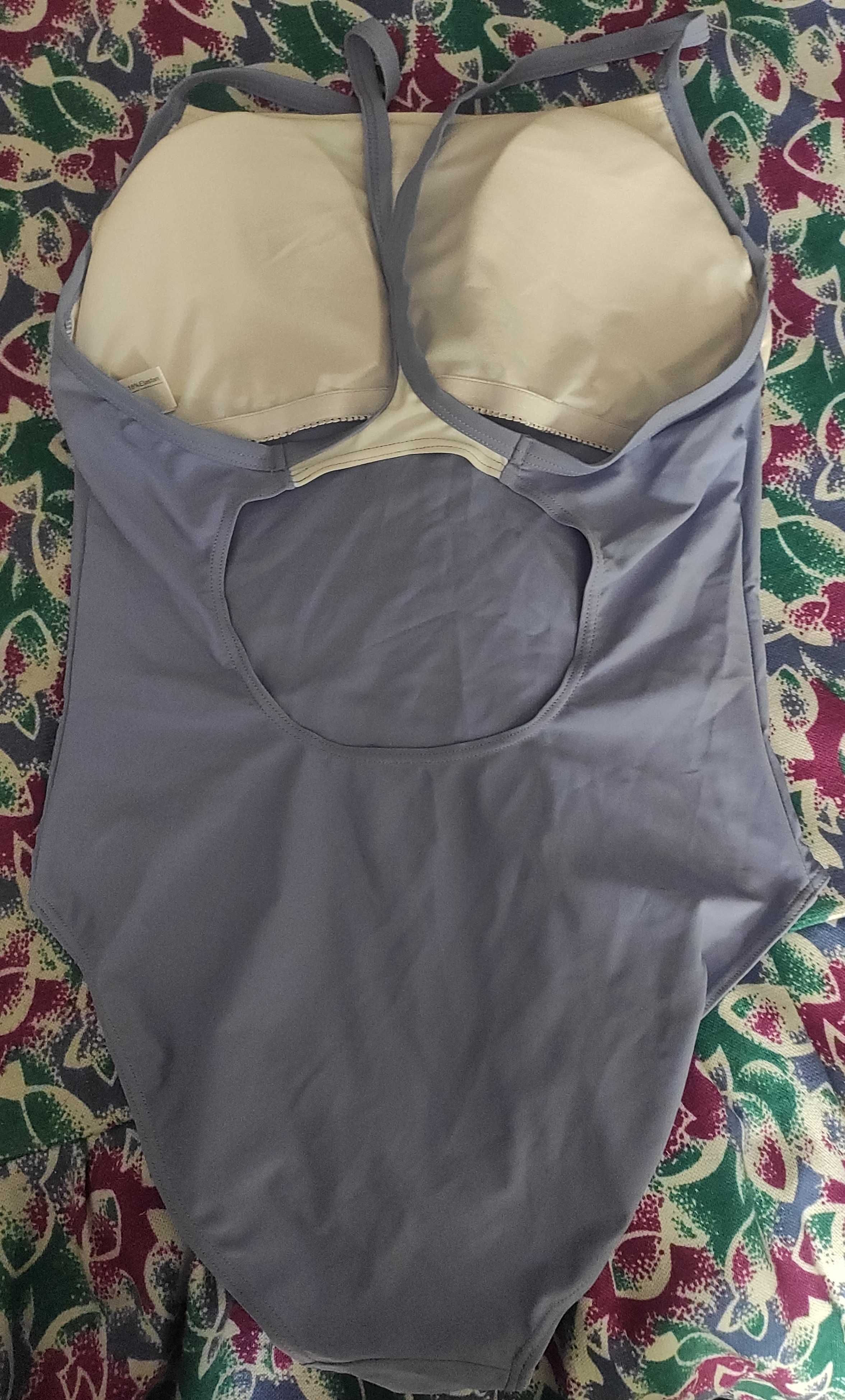 Продам жіночий купальний костюм,пуш ап.р.42-44.