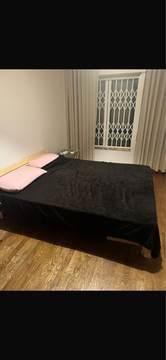 Quarto para arrendar em Massamá