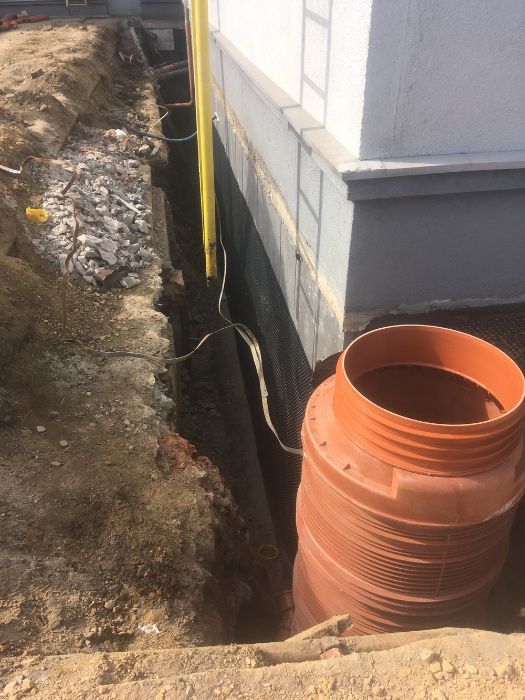 Drenaże Iniekcje izolacja pionowa Osuszanie budynków hydroizolacje